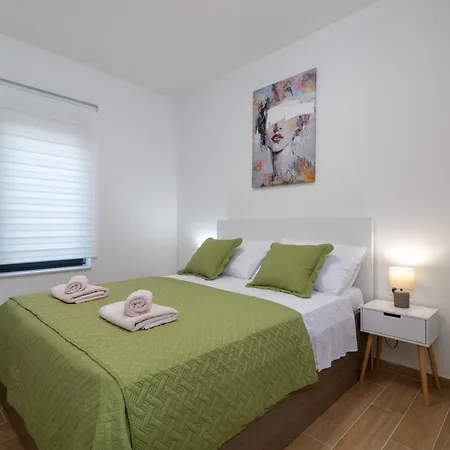 Antica No.3 Apartment