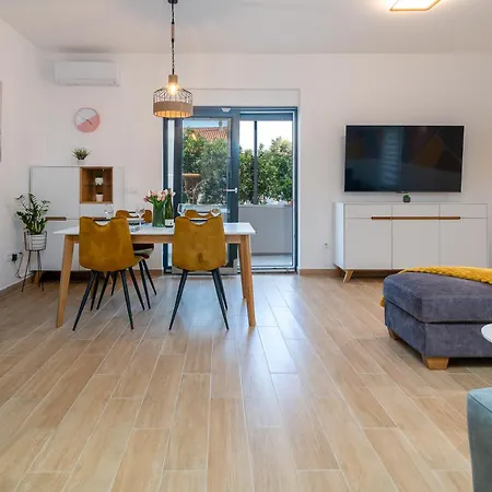 Antica No.3 Apartment